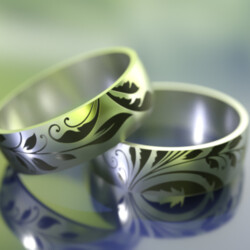 Титановое кольцо с цветочным узором “Тинувиэль”