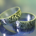 Кольцо из титана с цветочным узором “Филит”