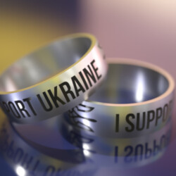 Титанове кільце з написом "I Support Ukraine"